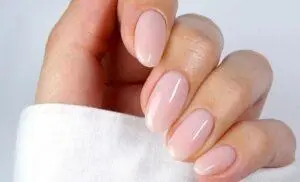 lip oil nails salon manicure Gdańsk Minimalistyczne paznokcie na ślub i wesele
