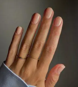 lipgloss nails salon manicure Gdańsk Minimalistyczne paznokcie na ślub i wesele