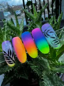 Paznokcie ombre na wiosnę salon manicure Gdańsk Quanti Nails